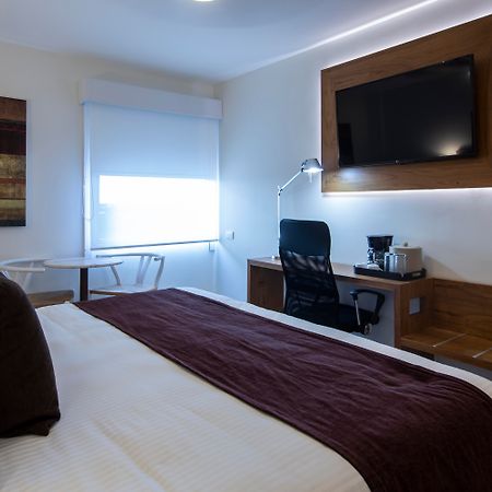 Mision Express Merida Altabrisa Екстериор снимка