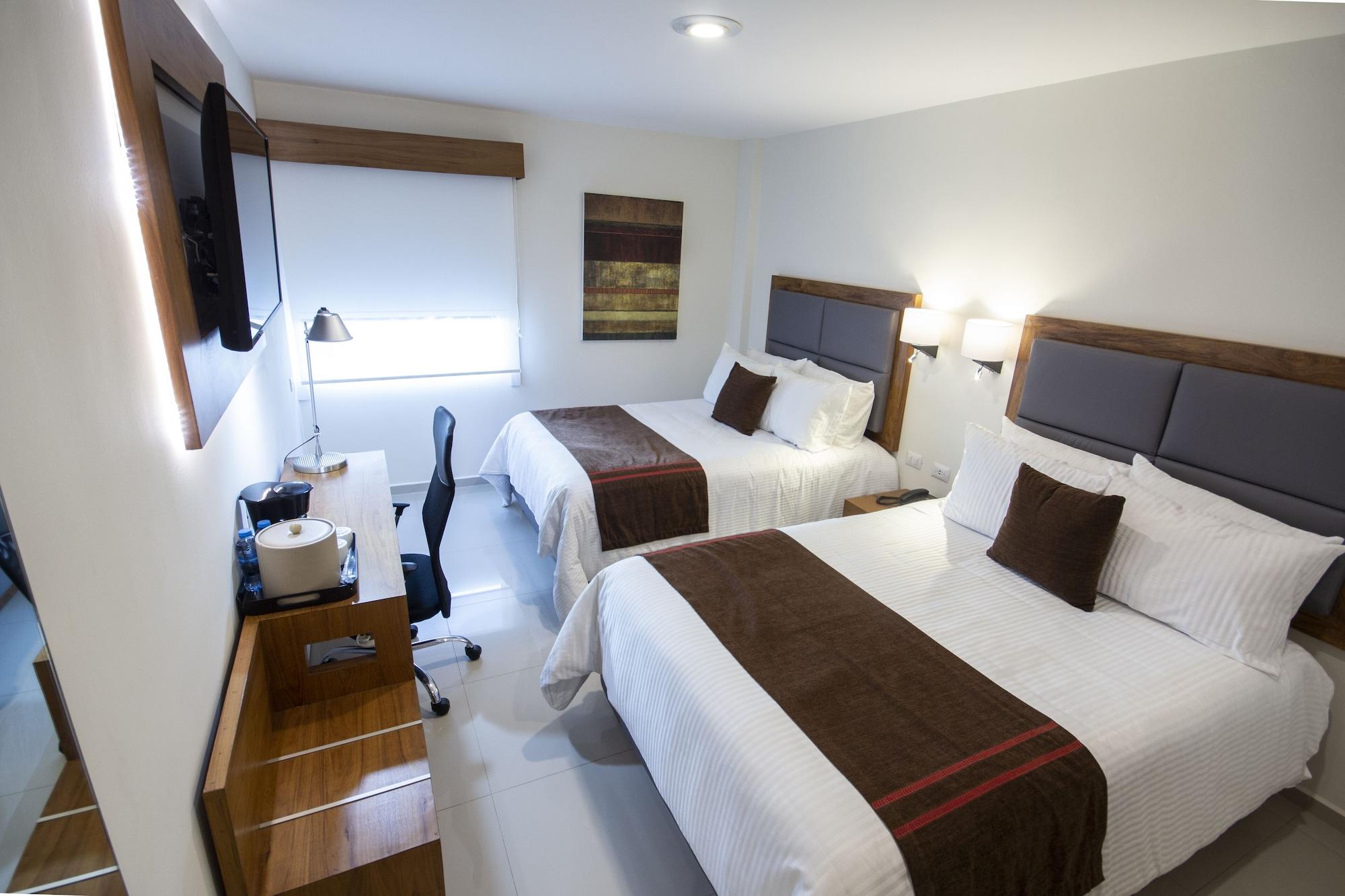 Mision Express Merida Altabrisa Екстериор снимка